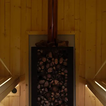 Holiday home Misi Kadlubowka